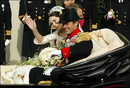 Mary and Frederik wedding carriage